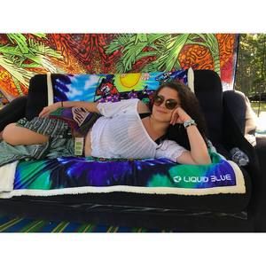 Meet your Posher, Rhiannon